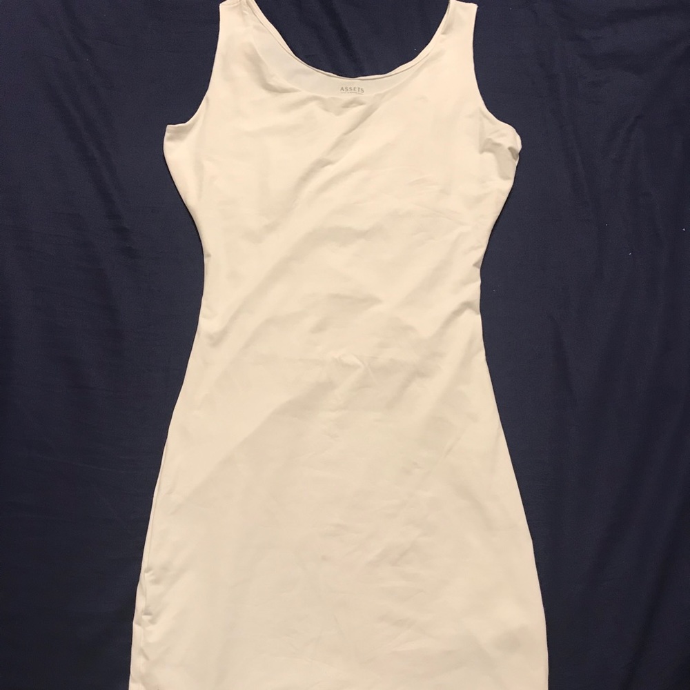 Assets by Spanx dress shaper ( Slip )